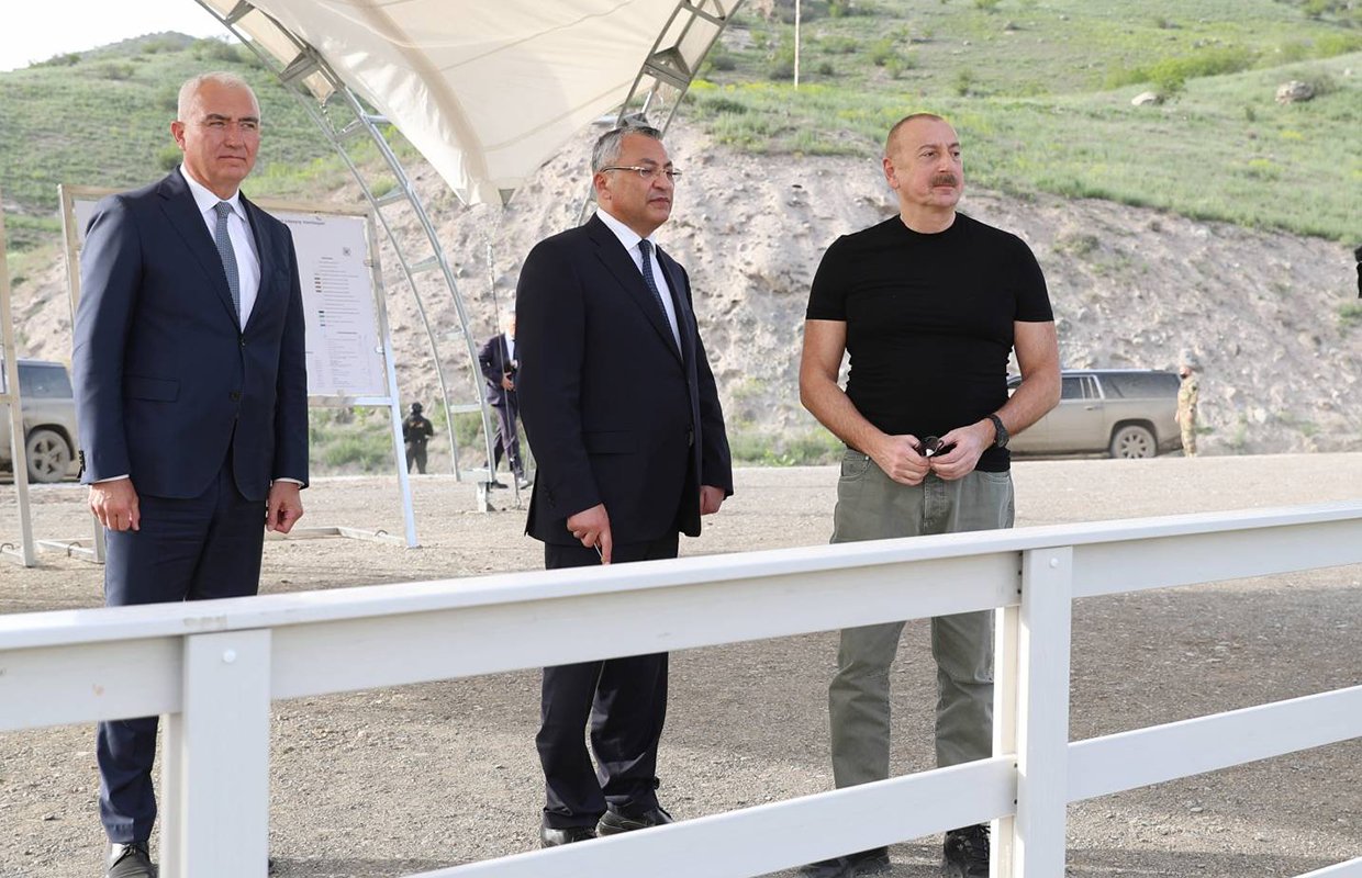 0789ee8b70f79df2337d3b7c1f159ddd