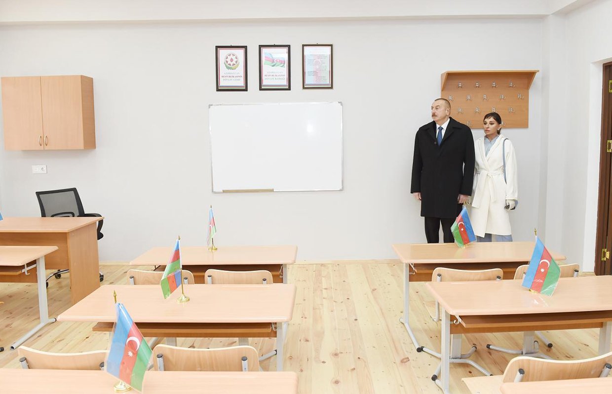 2baac1047e8f0ed248aae56381e02326 (1)